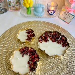 rose petal urli candle