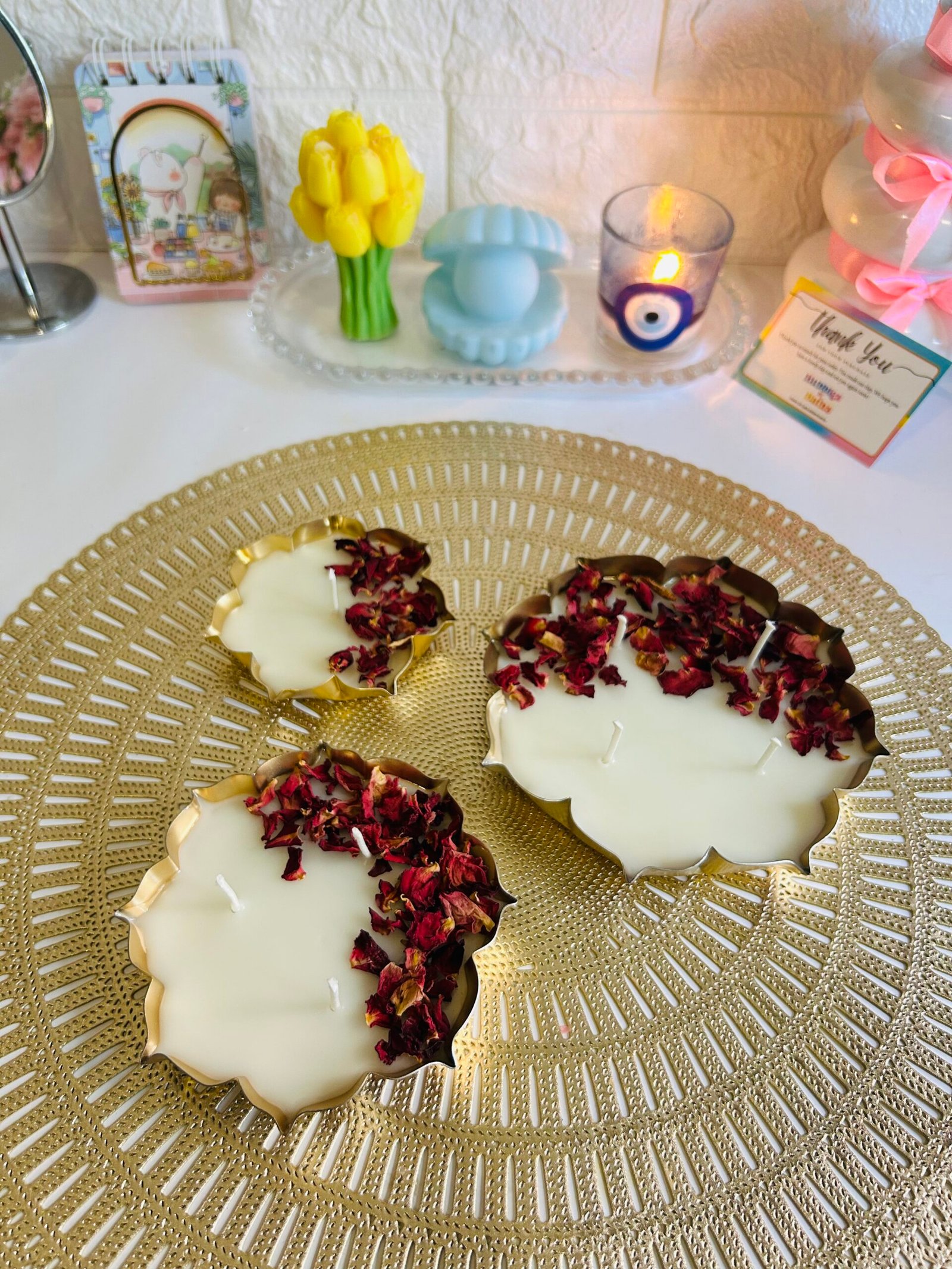 rose petal urli candle